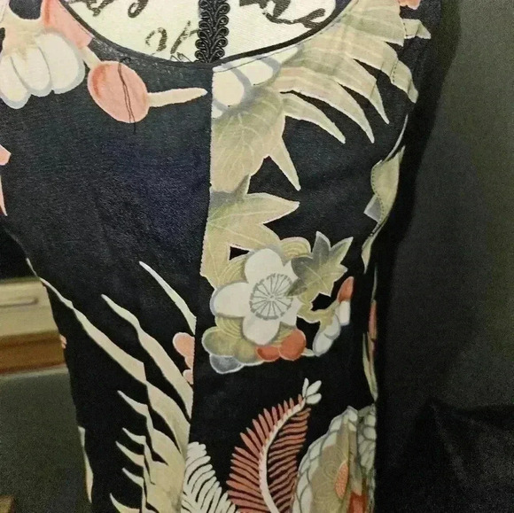 Nostalgia Womans Floral Summer Dress Size S. - Picture 5 of 10
